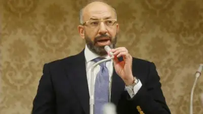 طلب مناقشة عامة بشأن سياسة الحكومة في إعادة هيكلة الهيئات الاقتصادية الخاسرة