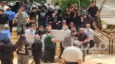 وصول جثمان سهام جلال إلى مسجد حسن الشربتلي لأداء صلاة الجنازة