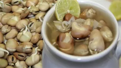 طريقة عمل الفول النابت: أكلة خفيفة بعد لحوم العيد