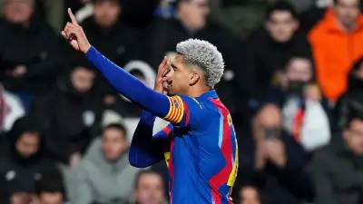 برشلونة يوضح موقفه من بيع رونالد أراوخو في الصيف