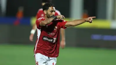 بين الوفاء والرواتب: القصة الكاملة لأزمة تجديد حسين الشحات مع الأهلي