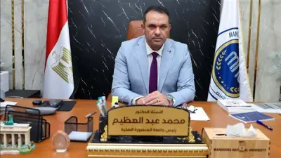 رئيس جامعة المنصورة الأهلية يتابع التطوير الرقمي وسير العملية التعليمية