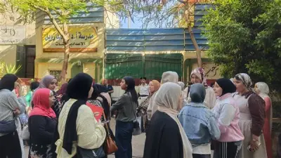 طلاب الشهادة الإعدادية بالدقهلية يؤدون امتحاني التربية الدينية والحاسب الآلي