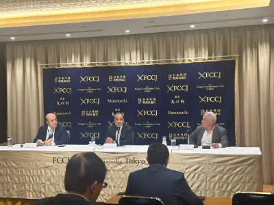 وزير الخارجية يعقد مؤتمراً صحفياً مع المراسلين الأجانب في اليابان