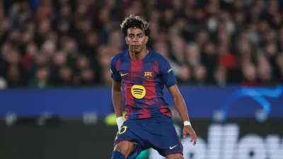 عقوبة قاسية لمشجع أتلتيكو مدريد بسبب إهانات عنصرية لامين يامال