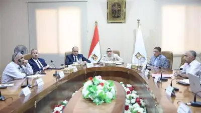 محافظ الوادي الجديد تتابع تقنين أراضي الدولة بعد مد التسجيل