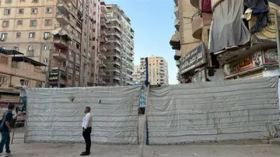محافظ الجيزة يأمر بإخلاء عقارين مائلين في الهرم وتشكيل لجنة هندسية