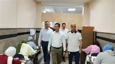 رئيس جامعة بنها يتفقد امتحانات كلية علوم الرياضة ويشيد بالتنظيم