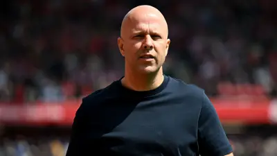 سلوت يرفض عرض فولهام لتفادي سلسلة مورينيو وريال مدريد