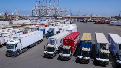 استمرار الترانزيت غير المباشر إلى الخليج عبر خط الرورو بميناء دمياط