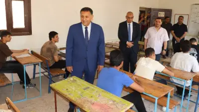 استبعاد رئيس لجنة وإحالة مراقب للتحقيق في امتحانات القليوبية