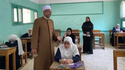 رئيس منطقة كفر الشيخ الأزهرية يتفقد امتحانات الثانوية ويؤكد على الانضباط