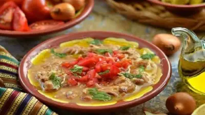 هل تناول الفول يسبب الغباء؟ أخصائي تغذية يكشف الحقيقة