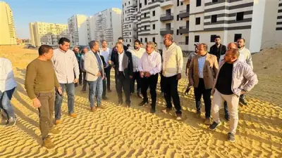مسؤولو الإسكان يتفقدون مشروعات حدائق أكتوبر لمتابعة الخدمات