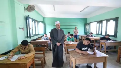 الشيخ أيمن عبدالغني يتفقد امتحانات الثانوية الأزهرية ويؤكد توفير كل الإمكانات للطلاب