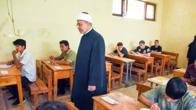 رئيس جامعة الأزهر يتفقد لجان الثانوية الأزهرية بمدينة نصر ويدعم الطلاب