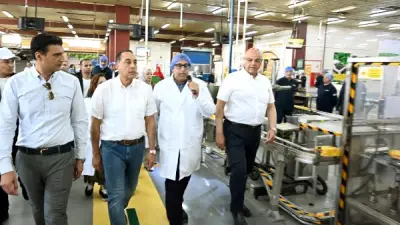 مدبولي يفتتح خط إنتاج جديدًا لمصنع ليبتون ببرج العرب ويؤكد دعم الاستثمار