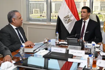 وزير الصناعة: القيادة السياسية تولي اهتمامًا بالغًا بتعميق التعاون مع أفريقيا