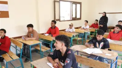 طلاب الإعدادية بالوادي الجديد يشتكون من صعوبة امتحان الهندسة