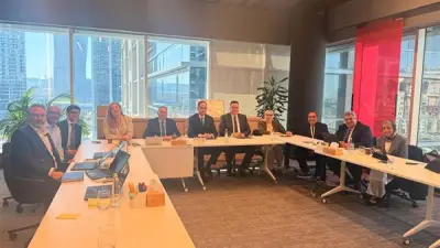 الصحة تناقش خطط التحول الرقمي وتطوير منظومة البيانات مع خبراء دبي