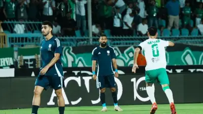 المصري يتوج بكأس عاصمة مصر لأول مرة بثلاثية في شباك إنبي