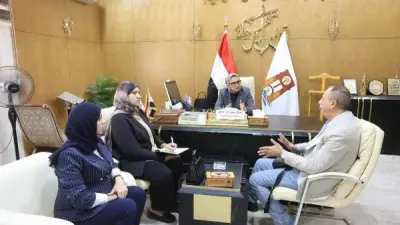 محافظ الوادي الجديد تبحث إنشاء مجمع صناعات غذائية ومدرسة تكنولوجية