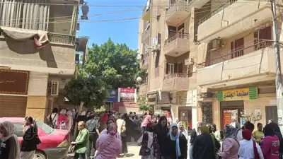طلاب الشرقية يؤدون امتحان الهندسة في رابع أيام الإعدادية