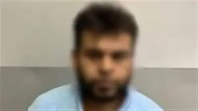 القبض على أب عذب طفلته حتى الموت في مدينة السلام بالقاهرة
