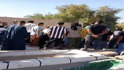 تشييع جثمان معلمة أسوان صفاء علي بعد وفاتها في حادث سير أثناء الامتحانات