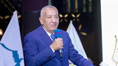 كامل أبو علي يتراجع عن التنحي بعد فوز المصري بكأس عاصمة مصر