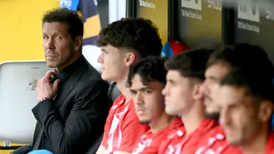 أتلتيكو مدريد يستفسر عن أوسيمين تحسباً لرحيل ألفاريز