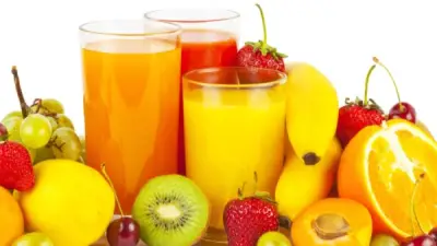 عصائر طبيعية لخسارة الوزن بفاعلية وتحذير من الإفراط في تناولها