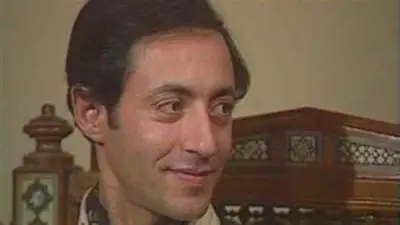 مفيد عاشور ينعي عبد العزيز مخيون ويستعيد ذكرياته معه