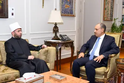 وزير الخارجية والأوقاف يتفقان على توسيع التعاون في نشر الخطاب الديني المستنير