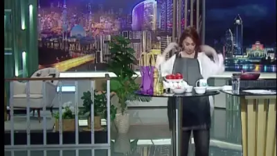 بسمة وهبة تحتفل بانخفاض أسعار الطماطم والبيض على الهواء