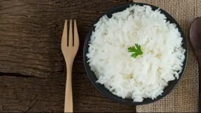 تحذير خطير: لا تترك الأرز المطبوخ خارج الثلاجة في الصيف
