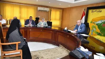 محافظ الفيوم يوجه بتوفير فرص عمل بالقطاع الخاص لذوي الهمم