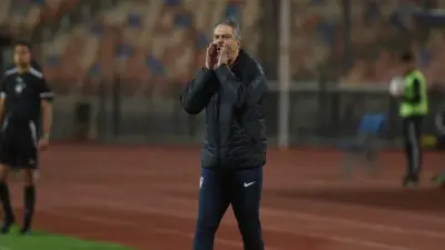 تطورات جديدة في ملف معتمد جمال مع الزمالك.. هل يستمر مع الفريق؟