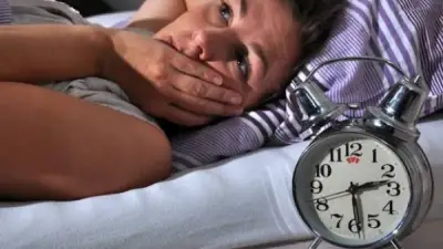 عند اختلال النوم: كيف يسرق السهر توازن ساعتك البيولوجية؟