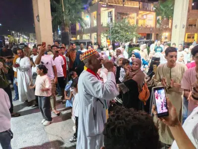 تفاعل كبير مع عروض فرقة أسوان للفنون الشعبية في شارع الفن