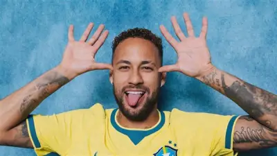 تعليق لولا على نيمار: أول لاعب يعمل عن بعد في التاريخ