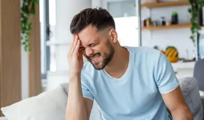 أسباب الصداع الحاد وطرق العلاج الفعالة للتخلص من الألم