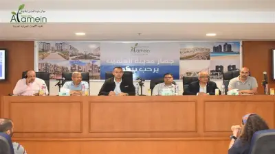 رئيس جهاز العلمين الجديدة يلتقي ملاك الأبراج الشاطئية لبحث مقترحاتهم
