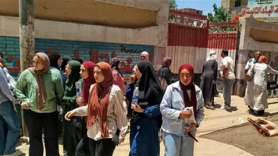ارتياح طلاب الثانوية العامة بالغربية بعد امتحان سهل في أول أيام الامتحانات