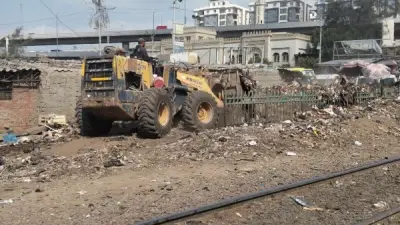محافظ الدقهلية يتابع حملة نظافة كبرى بغرب المنصورة ورفع 120 طن مخلفات