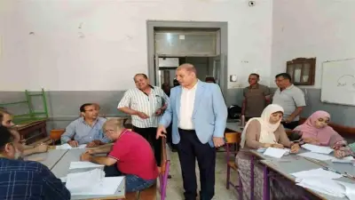 وكيل تعليم المنوفية يتفقد تصحيح امتحانات الإعدادية ويؤكد على الدقة