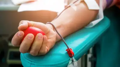 في يومه العالمي.. هل التبرع بالدم يجعلك ضعيفاً؟ الحقيقة العلمية