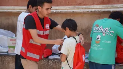 الهلال الأحمر يستقبل الدفعة 54 من المصابين الفلسطينيين بمعبر رفح