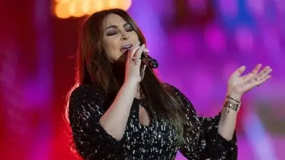 إليسا تحضر لألبومها الجديد وتضم أغنية للراحل محمد رحيم