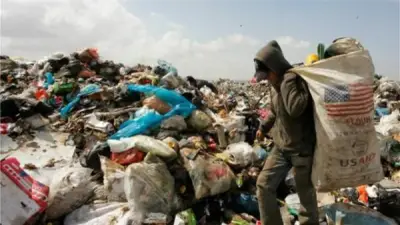 إمبراطورية النباشين.. مليون عامل يفرزون القمامة واستثمارات بـ150 مليون جنيه يومياً
